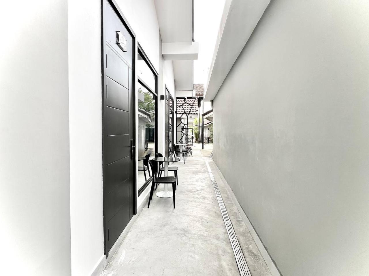Sandy Clay Bungalows Sihanoukville Exterior photo