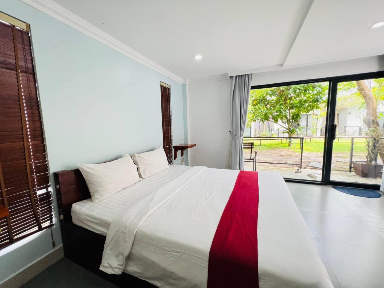 Sandy Clay Bungalows Sihanoukville Exterior photo